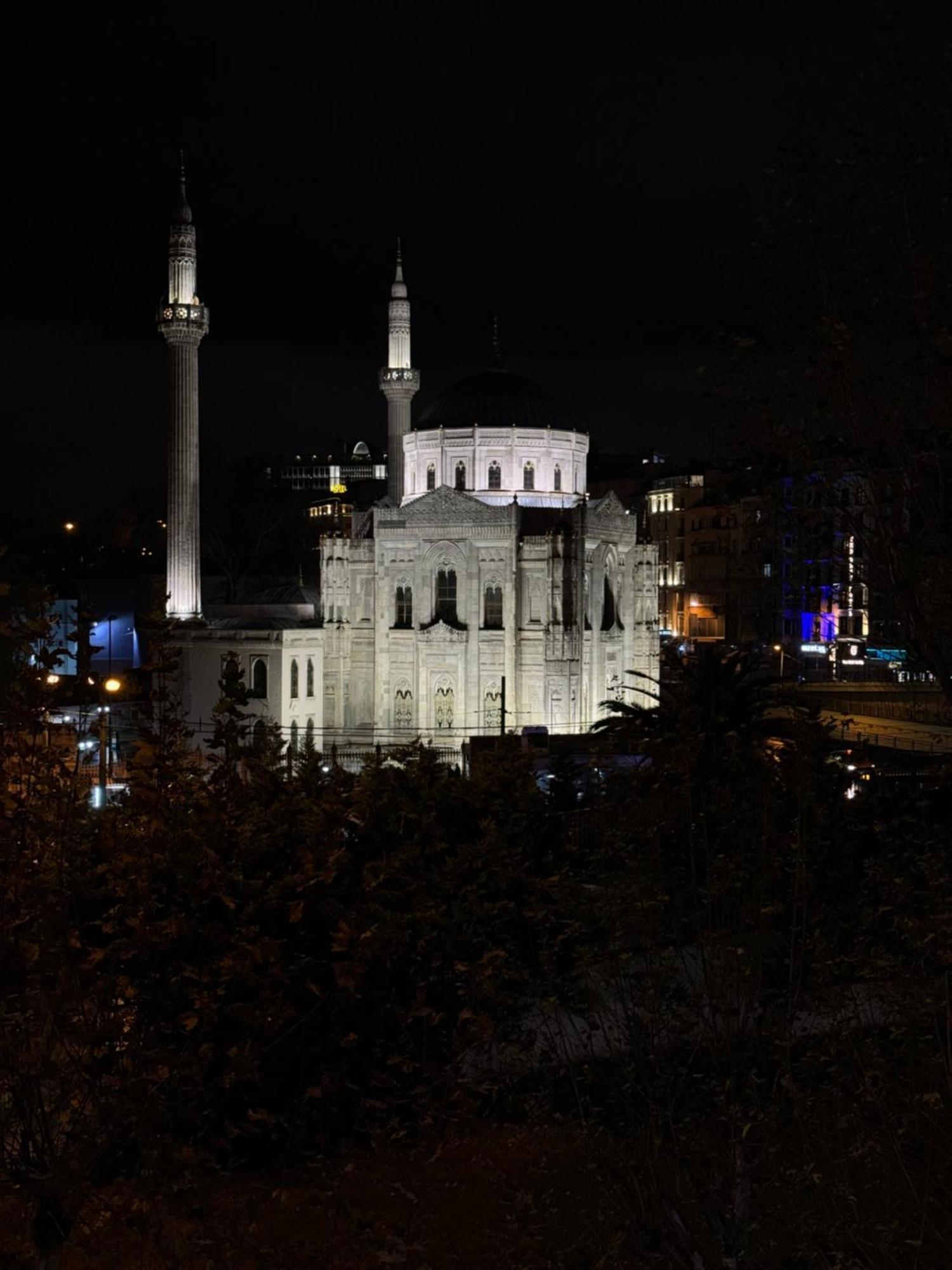 Aram Edessa Hotel Istanbul Exterior photo
