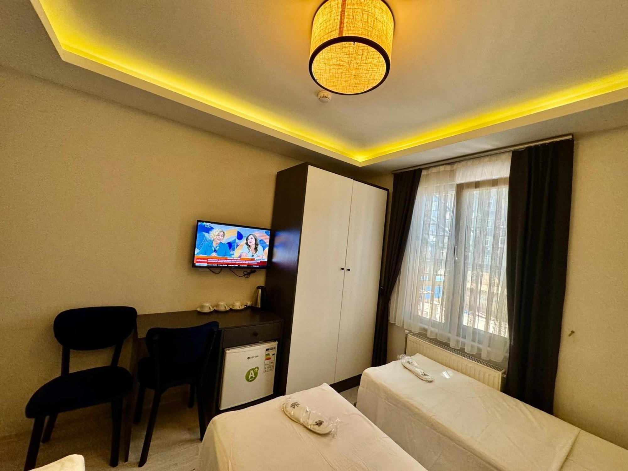Aram Edessa Hotel Istanbul Exterior photo