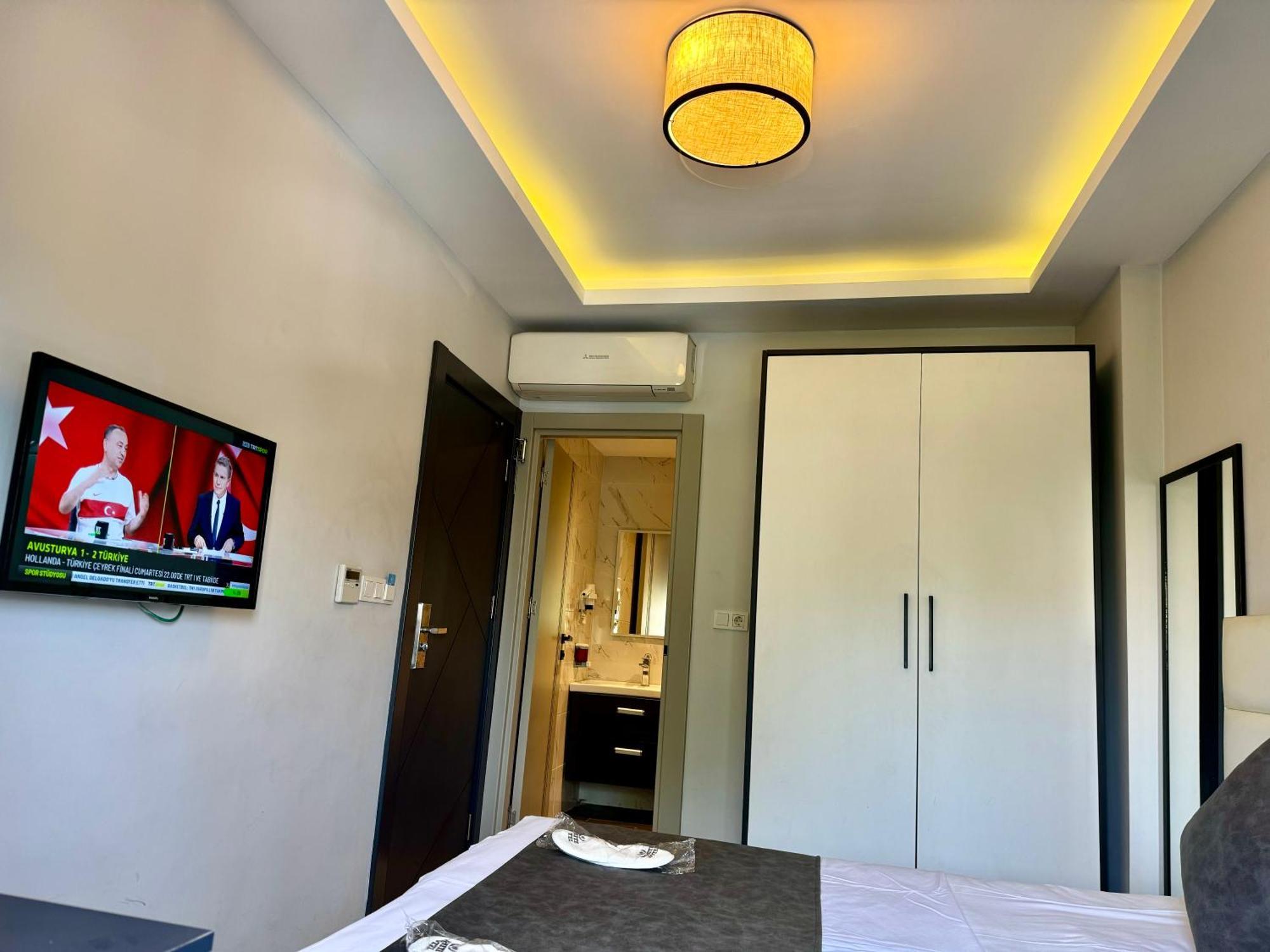 Aram Edessa Hotel Istanbul Exterior photo